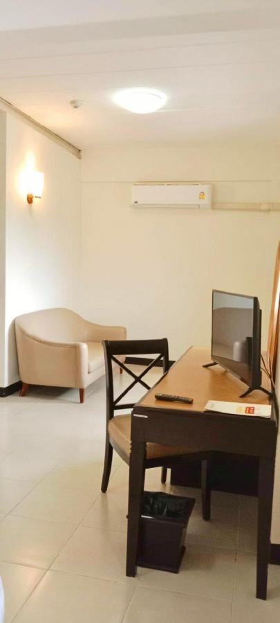 Tinidee Hotel Ranong Exterior foto